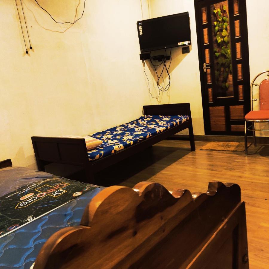 Munroe Inn Homestay Kollam Eksteriør billede